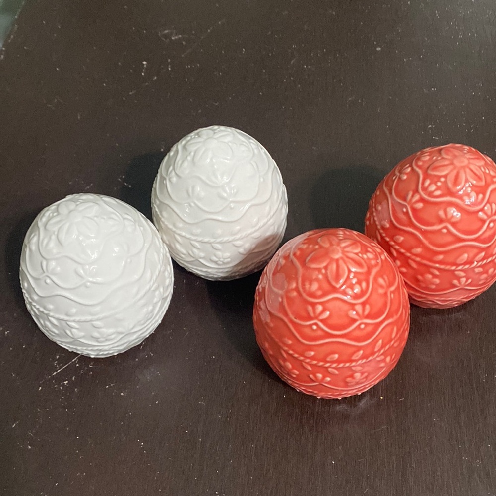 ☀️3/$20 Easter Egg Decor.